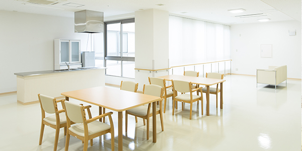 社会福祉法人 陽光会園 特別養護老人ホーム 陽光園の介護職/ヘルパー 特別養護老人ホーム 期間限定契約社員の求人情報イメージ2