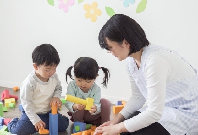 株式会社 AT 地域支援保育アットキッズ大倉山の営業/管理部門/その他 保育所（保育園） 契約社員求人イメージ